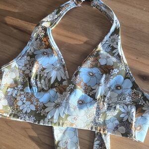 Altar’d State Floral Halter Top | Size XS | 60s Retro Tie-Back Crop